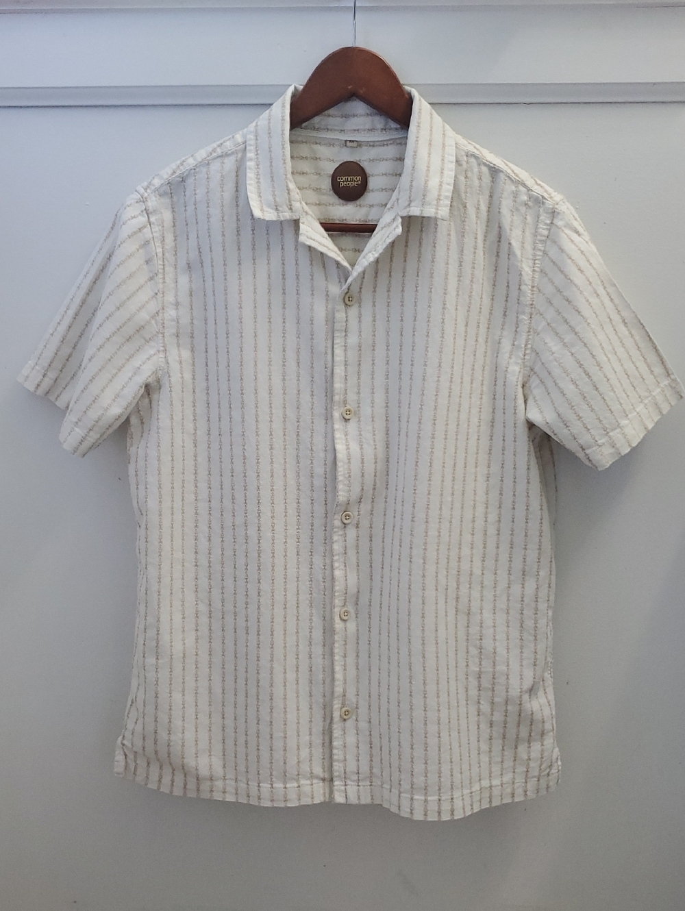 Common People Clothing Men's Linen Blend Button Up Size Medium White & Tan